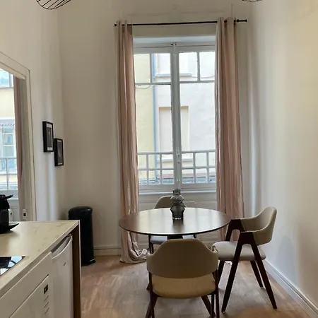 Apartment Cartier